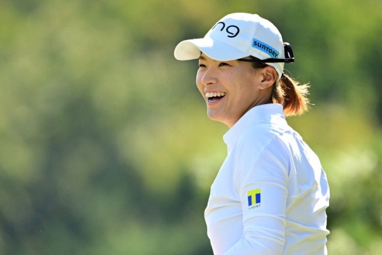 入手困難 　イオミック 渋野日向子 選手 優勝記念限定モデルグリップ　15本 東京2020】渋野日向子選手の出場は？ オリンピックのゴルフ日本