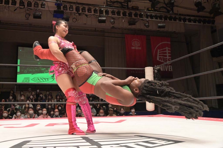 東京女子プロレス】渡辺未詩がトリッシュ・アドラを破りインター王座V2 