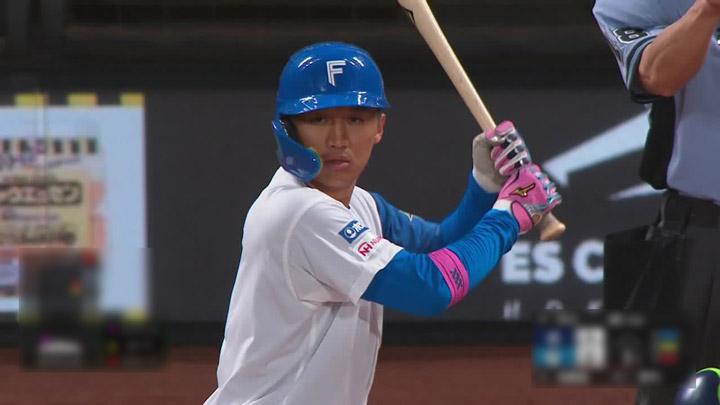 北海道日本ハムのドラ3・加藤豪将がNPB初本塁打 - スポーツナビ 北海道日本ハムのドラ3・加藤豪将がNPB初本塁打 - スポーツナビ