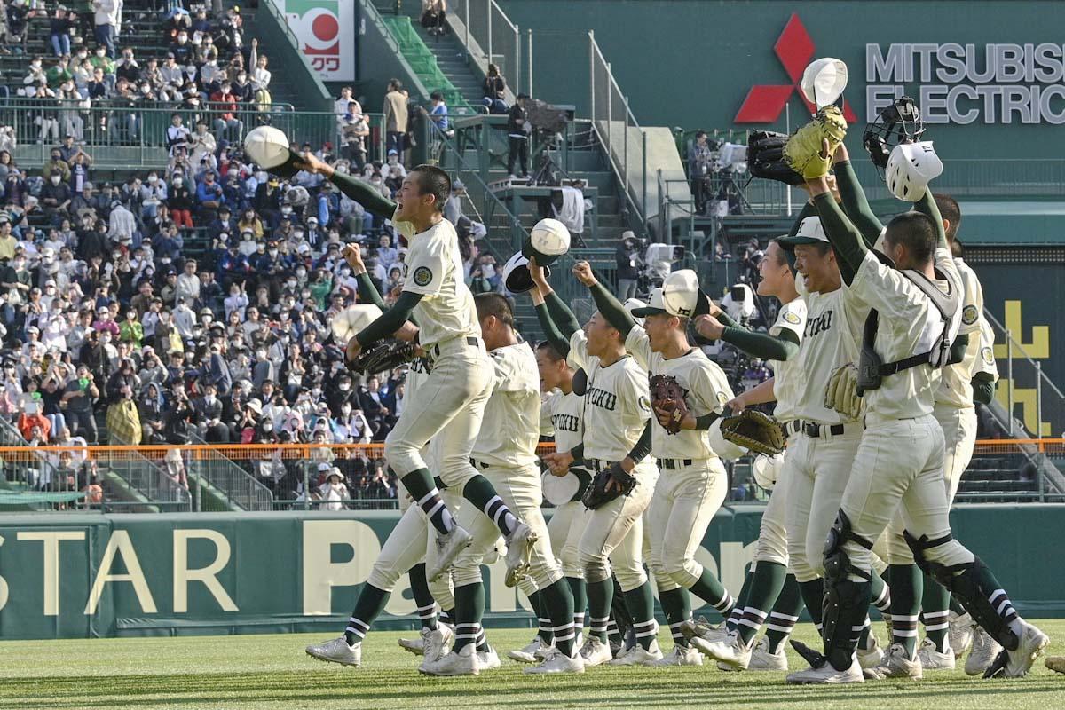 高校野球「実力校ランキング・23年夏」兵庫編 センバツ準優勝の報徳 