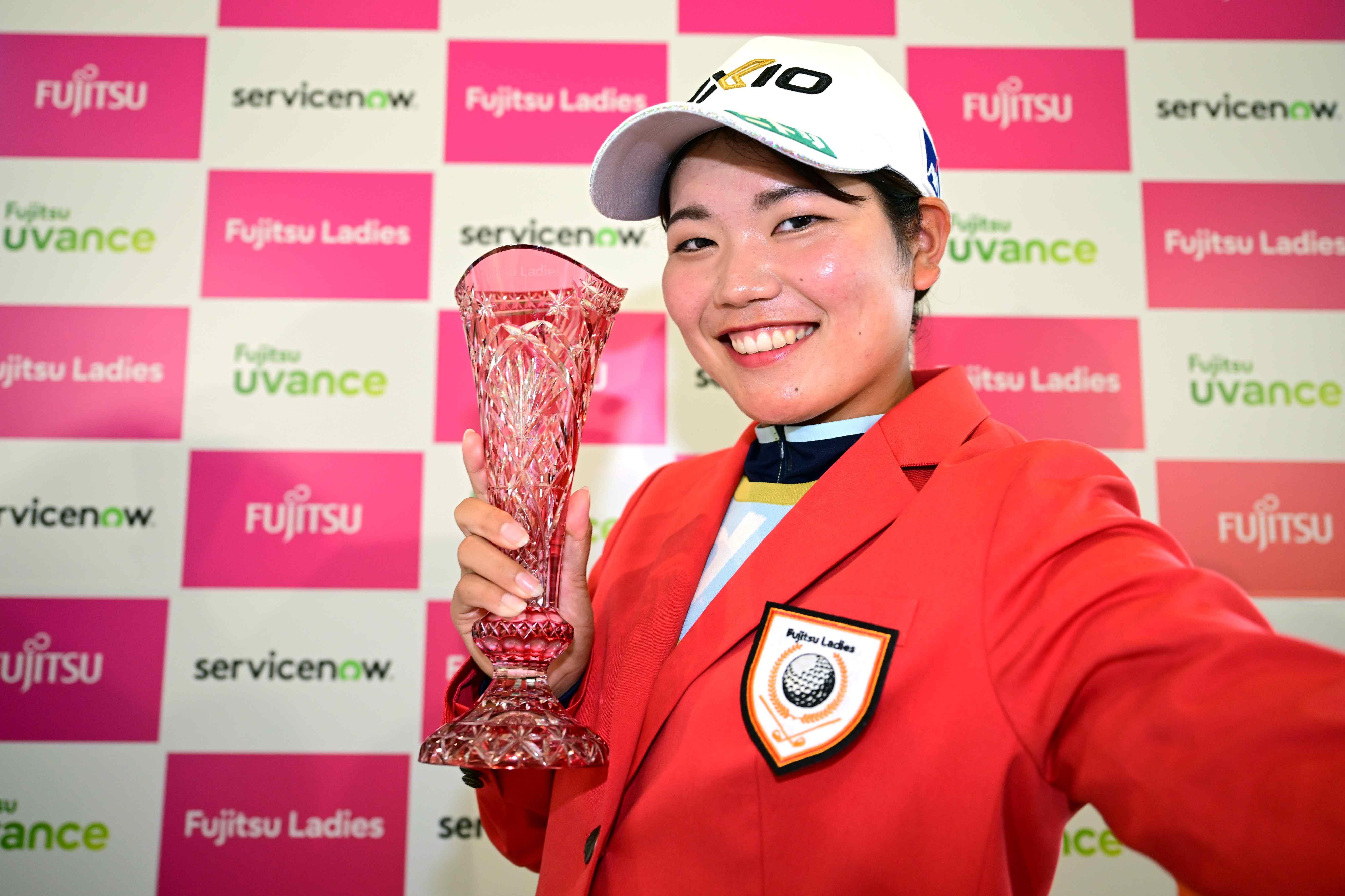 櫻井心那、史上3人目の10代でのツアー4勝 - スポーツナビ