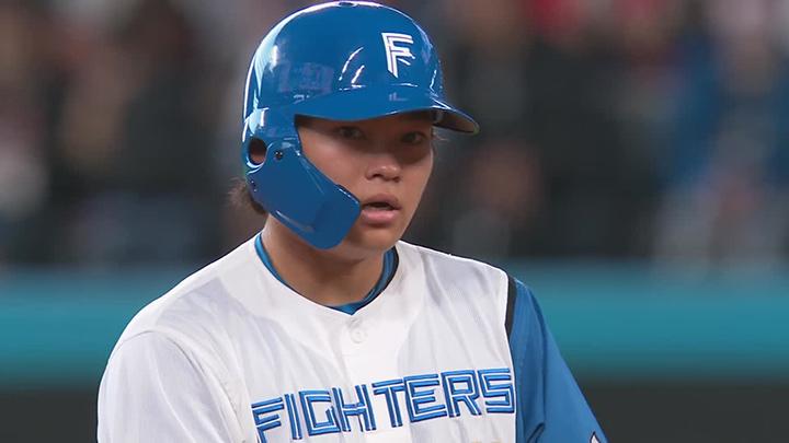 田宮裕涼が3本の適時二塁打で4打点 打率.423に上昇 - スポーツナビ