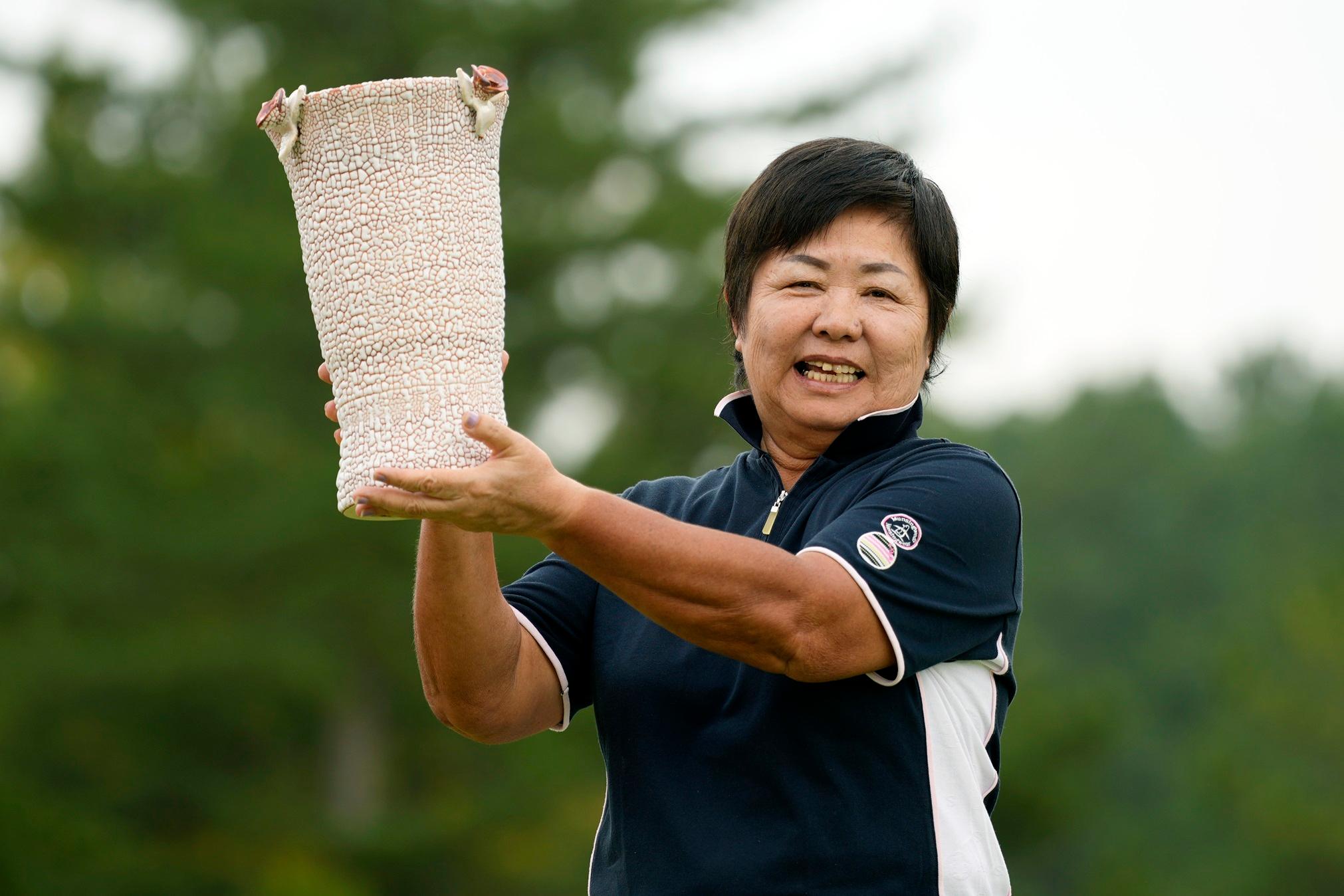 島袋美幸PO制し、グランドシニア2勝目 - スポーツナビ