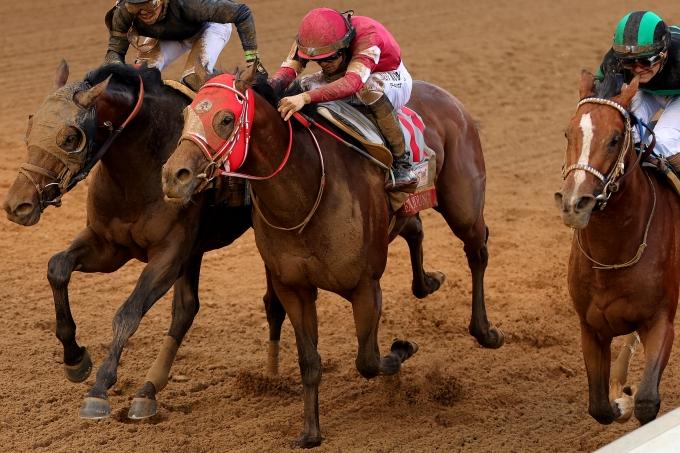 日本調教馬初Vを目指すフォーエバーヤング、ダービー馬シャフリヤールらが参戦 ブリーダーズカップ4レースを展望 - スポーツナビ