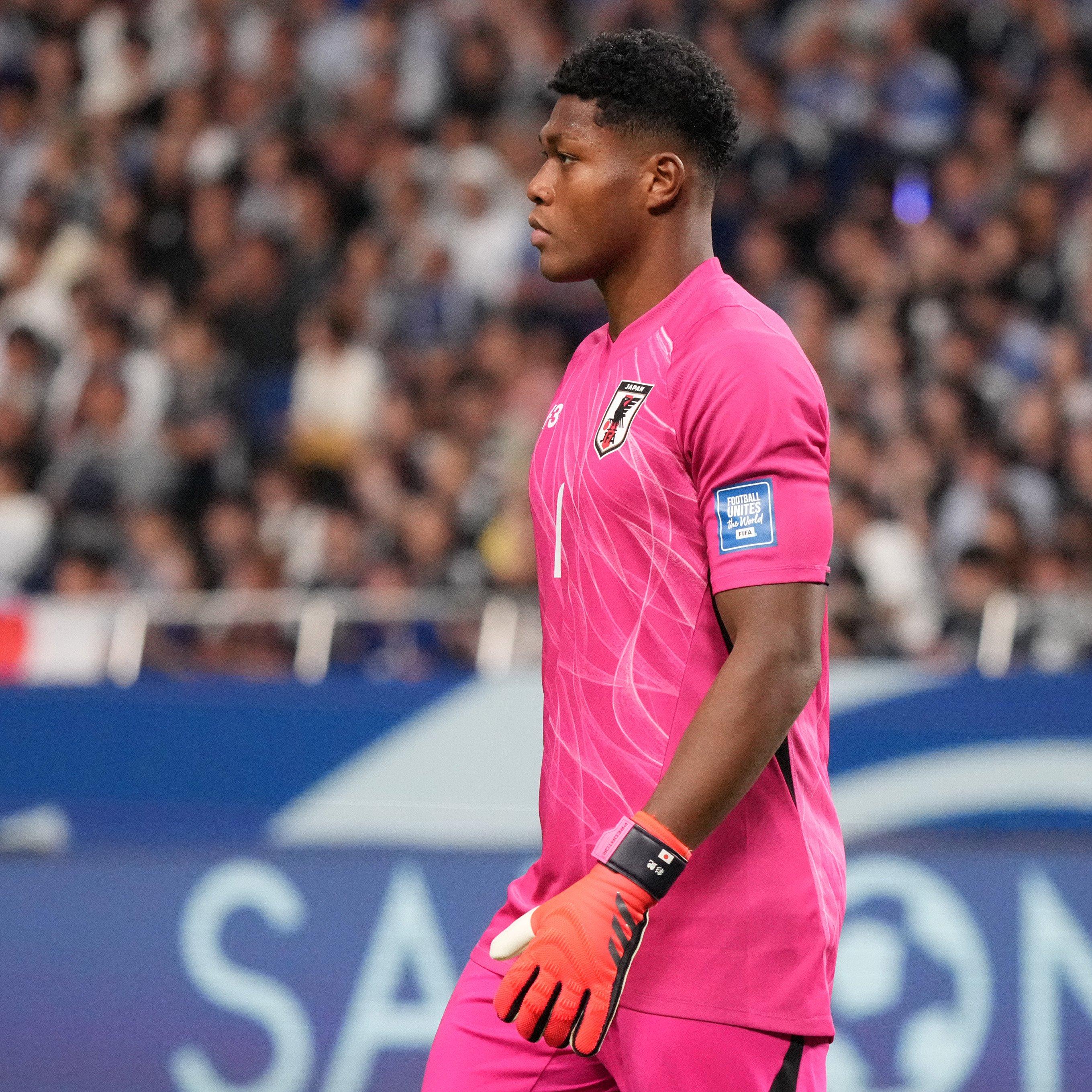 日本代表の鈴木彩艶が2試合連続のクリーンシート【パルマ