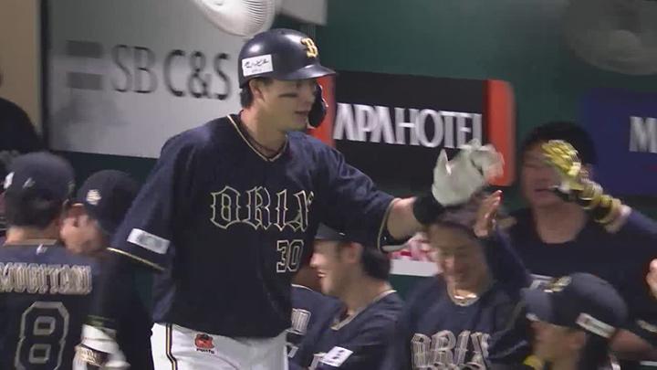 廣岡大志が1号先頭打者アーチ モイネロから幸先よく先制