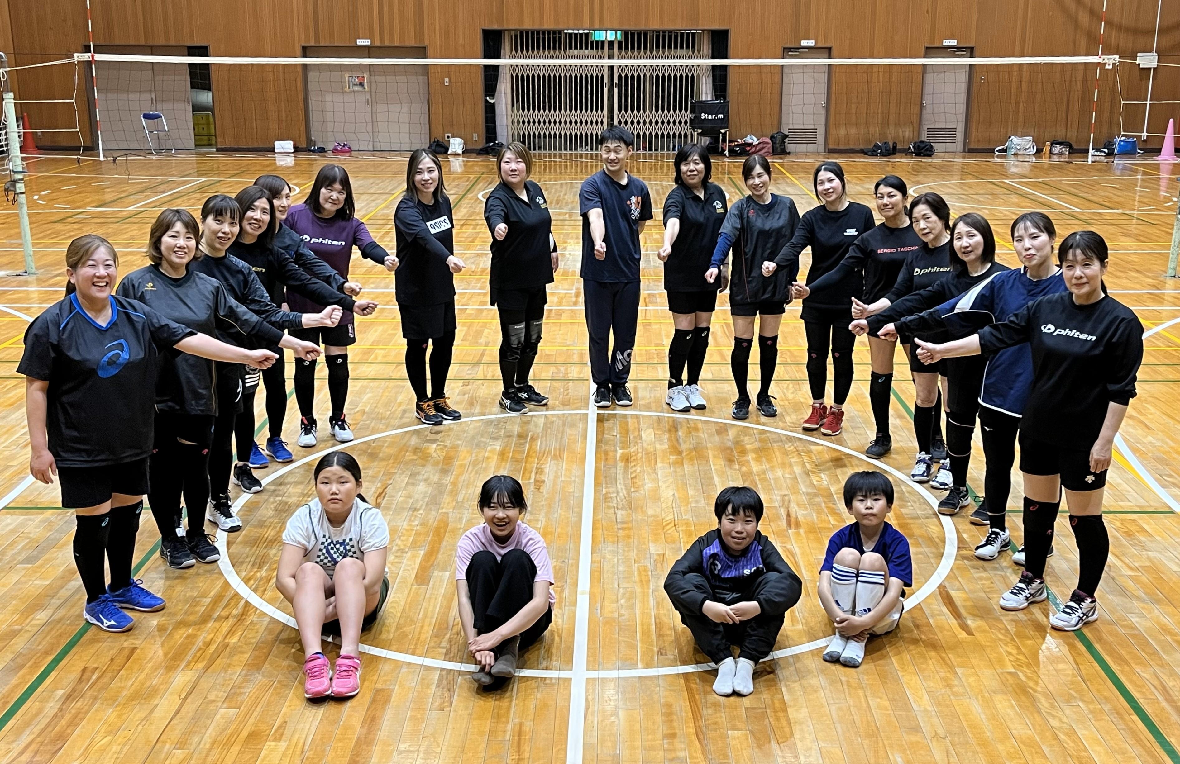 ママさんバレーボール】白いボールを追いかけて⑨岡山編 監督