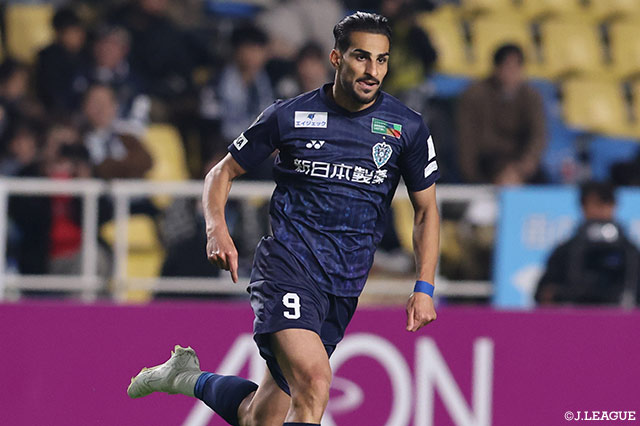 アビスパ福岡 Lサイズ 黒　サイン入りTシャツ　シャハブ ザヘディ選手 Shahab-Zahedi-news.jpg
