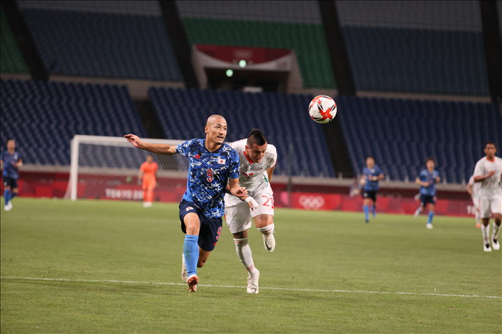 サッカー ユニフォーム 着こなし メンズ  2024