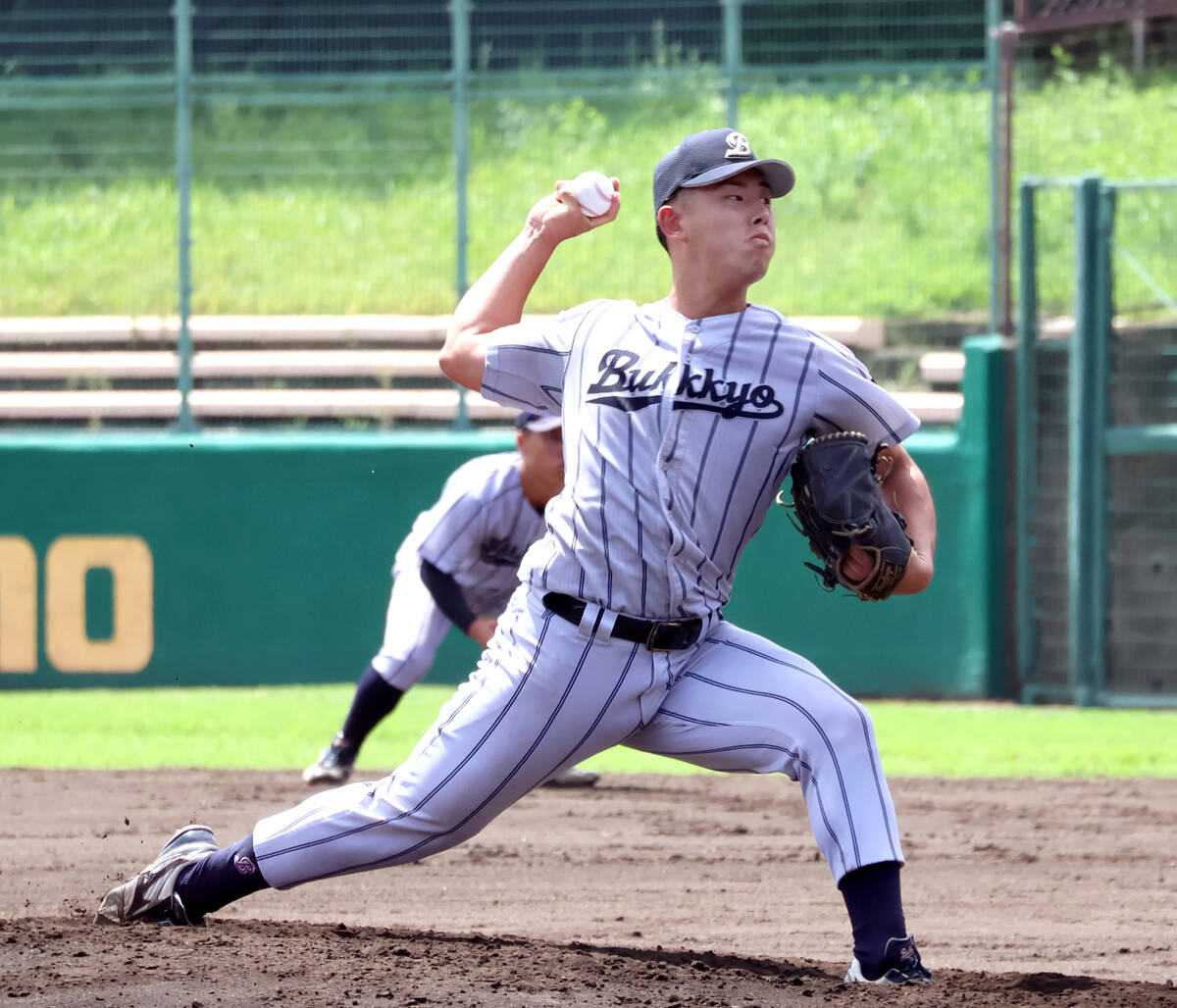 【大学野球】佛教大・野村亮輔、１５０キロ直球に加えてスライダー“解禁”　「プロ一本」の熱血右腕にＮＰＢ８球団視察