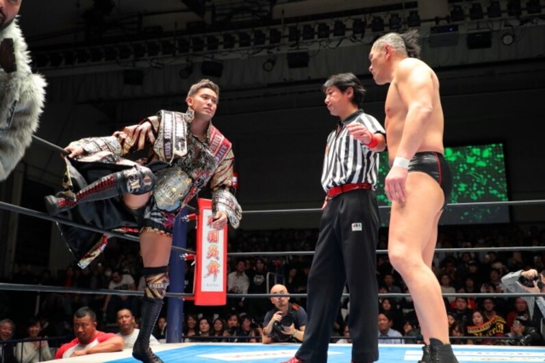 新日本プロレス】2年ぶり新日本マット復帰の鈴木軍が大暴れ