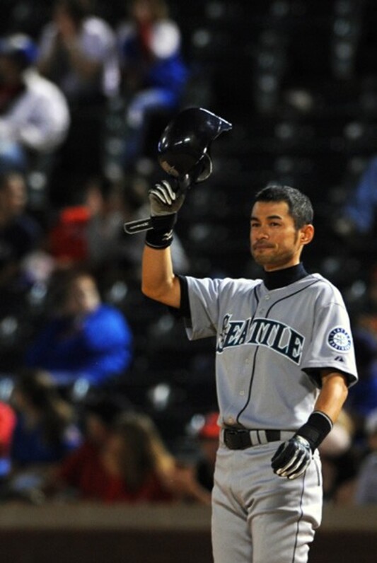 USA 2003年1月2日　スポーツ紙　イチローの記事あり Yahoo!オークション - イチロー#51 平井正史#33 他1名 直筆
