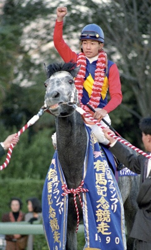 オグリの奇跡、有終の豪脚ディープetc. 有馬記念引退レースをプレー