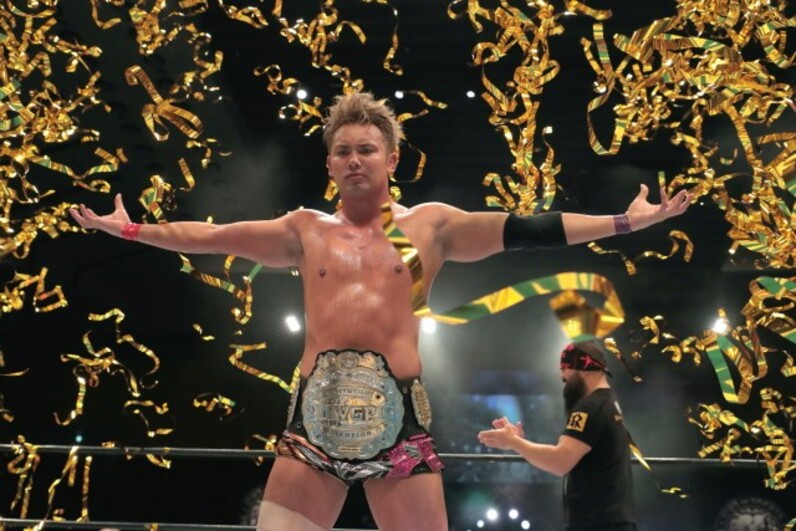 新日本プロレス】オカダがみのるのヒザ攻めを耐えIWGP王座死守 謎の