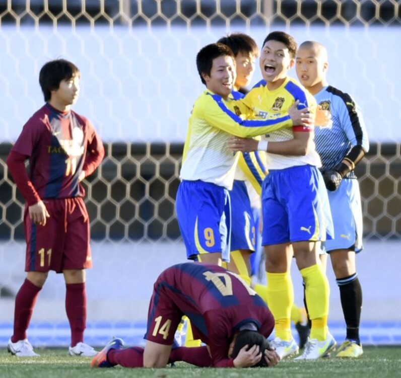 上田西を初勝利に導いた元ｊリーガー 松本山雅の地域リーグ時代を知る白尾監督 スポーツナビ