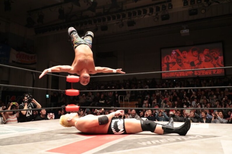 見逃し厳禁！おトクな WRESTLE-1】武藤の“ラストムーンサルト”に聖地熱狂 メインでは 邦楽