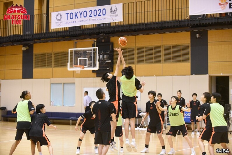 バスケットボール女子u16日本代表 第2次強化合宿 開催報告 先輩カテゴリーの経験を落とし込みながら早期課題解決を目指す バック トゥ ザ フューチャー スポーツナビ