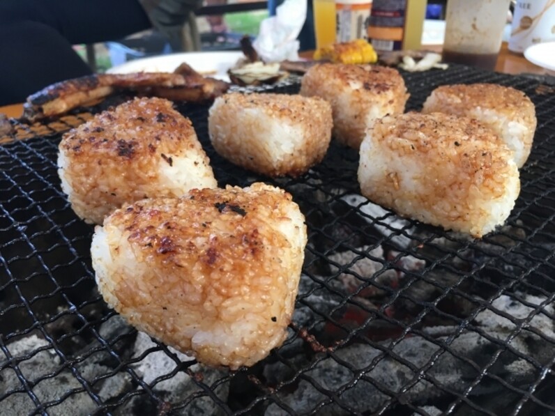 網で焼くから美味しい 人気の焼きおにぎりレシピ ベスト３ スポーツナビdo