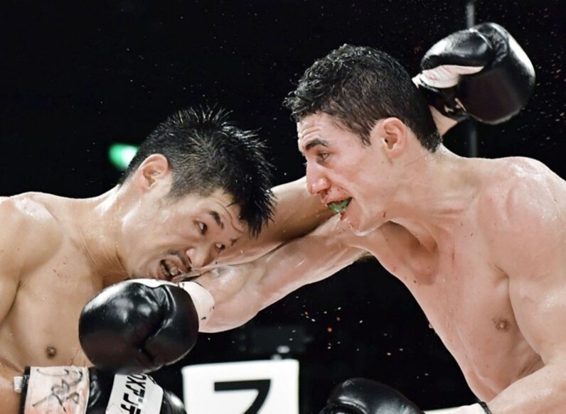 ☆3階級世界チャンピオン　長谷川穂積選手　直筆サイン入りグローブ ☆3階級世界チャンピオン 長谷川穂積選手 直筆サイン入り