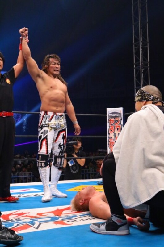 キターッ!! 棚橋弘至選手の「IWGPヘビー級V11」記念Tシャツを2月
