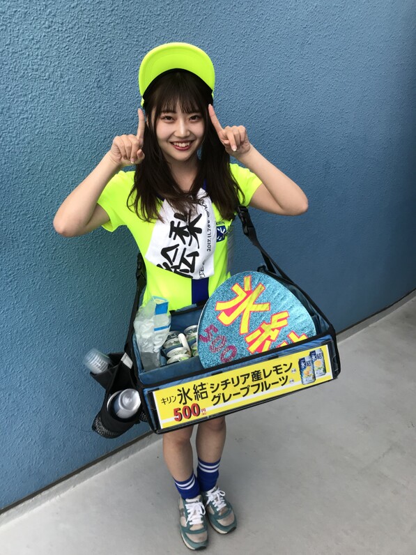 氷結　売り子　トップス 氷結売り子トップス
