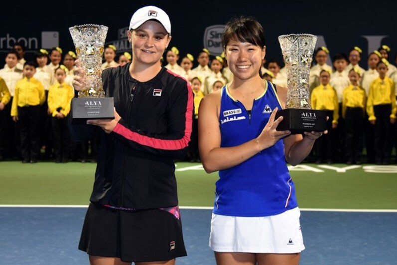 ２２歳日比野、決勝進出の裏に伊達の助言 日本女子テニス界を育む世代