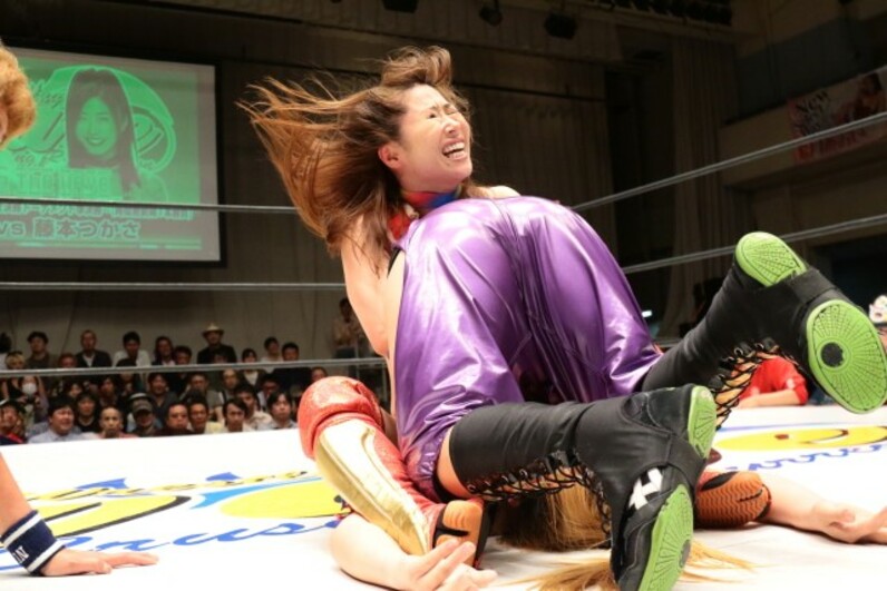 プロレスリングＷＡＶＥ】 総勢３２人の頂点に立ったのは水波綾 “波女