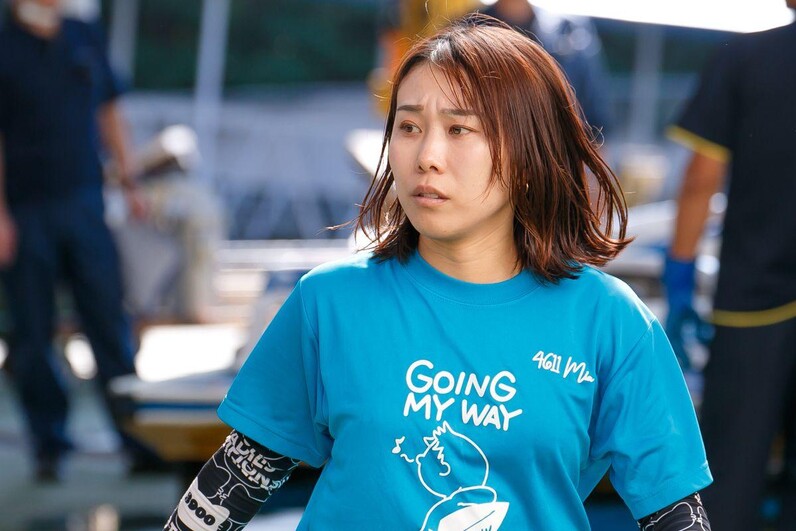 ボートレーサー　今井美亜選手　蒲郡イースタンヤング　サイン入りティシャツ 今井美亜 選手］チャリティーT-shirt（バックプリント