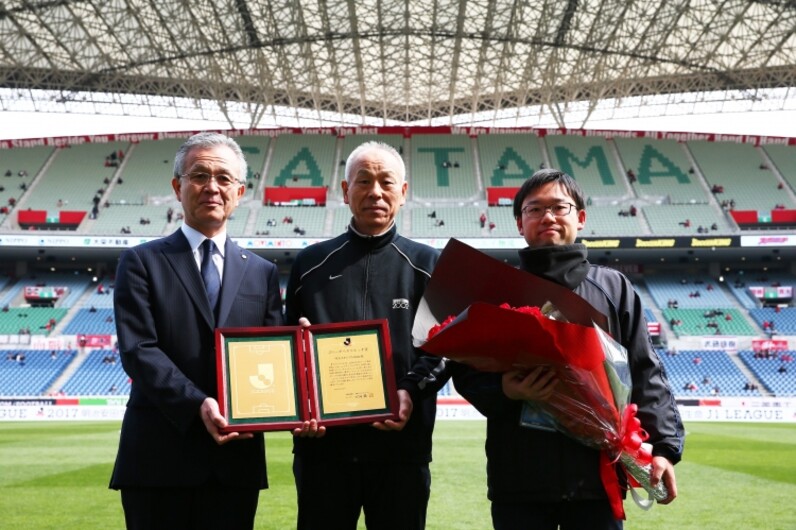 浦和レッズニュース 13日間で11試合 埼スタの芝は五輪の過密日程をなぜ乗り越えられたのか 実を結んだ連日連夜の作業 スポーツナビ