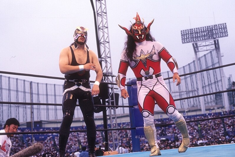 新日本プロレス 神宮球場 プロレス 新日本が神宮大会 ムタとニタの電流地雷爆破戦以来、21
