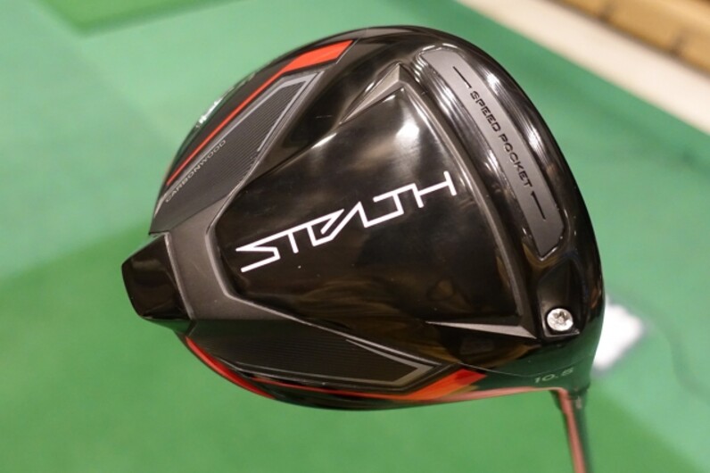 大型カーボンフェースで直進性と飛ばしやすさが向上 「テーラーメイド