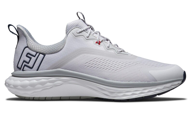 雲の上の履き心地。 快適性を追求した新しいアスレチックゴルフ