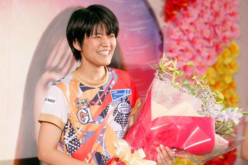 vrwP1cu9cY2YL4Fg3aXpJtHyHIQWv4