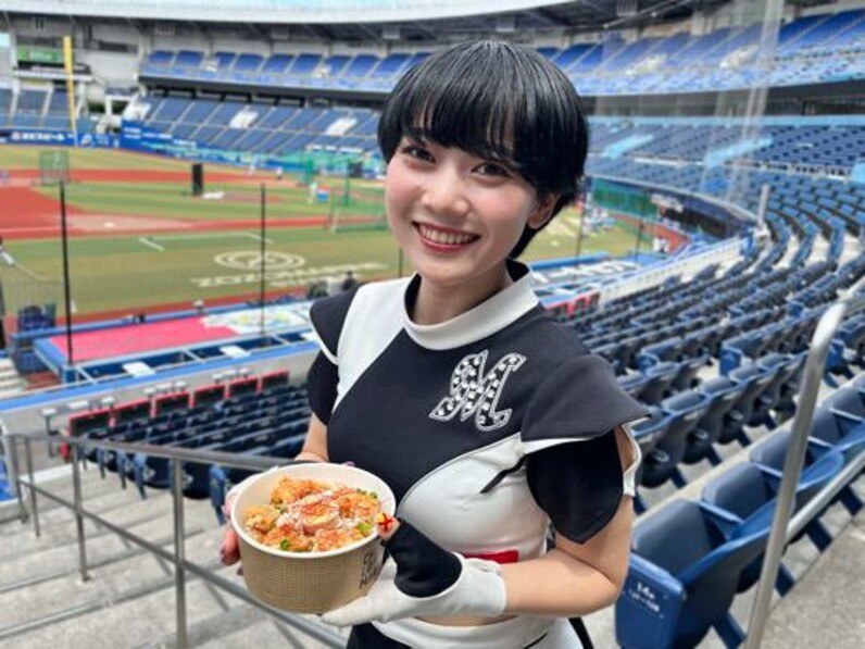 ZOZOマリンにある“熱い”親子のコラボグルメ「ジョニーとMEIのチキン南蛮丼」 - スポーツナビ