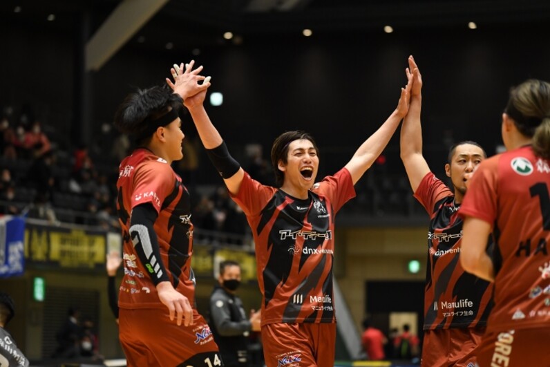 バレー 入替戦 引退表明の越川優 チームにv1の景色を見せる 今週末最後の2試合へ 選手コメント スポーツナビ