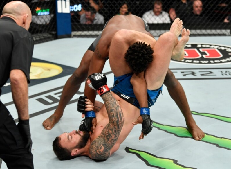 UFC】フィゲイレードに一本勝ちしたモレノが王座奪取