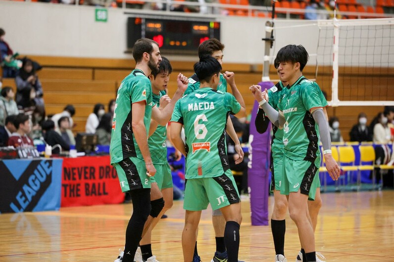 バレー/Vリーグ】V1男子・VC長野がフルセットの激闘を制し念願の今 