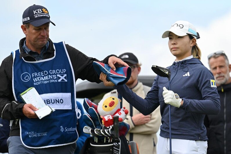 渋野日向子が首位堅守し決勝Rへ - スポーツナビ