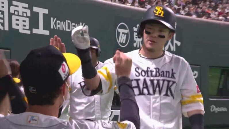 牧原大成が逆転3ラン！ 福岡ソフトバンクが5本塁打の猛攻で勝利