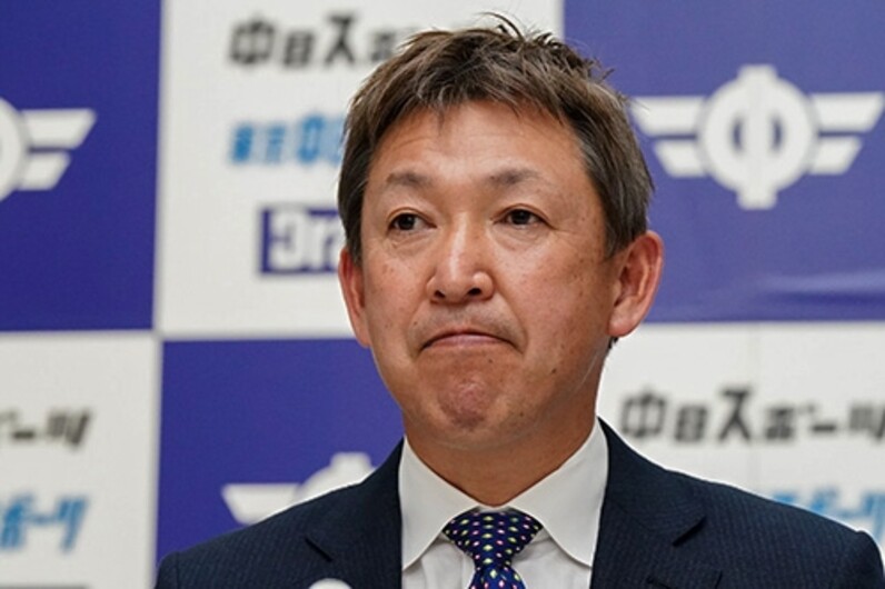 中日ドラゴンズ立浪和義前監督実使用 ゲーム用グラウンドシューズ