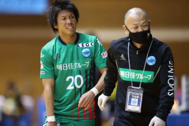 スボルメTシャツＬ水色エスポラーダ北海道サッカーフットサル Fリーグ2023-2024】亀谷啓太｜SALぺディア | フットサル全力