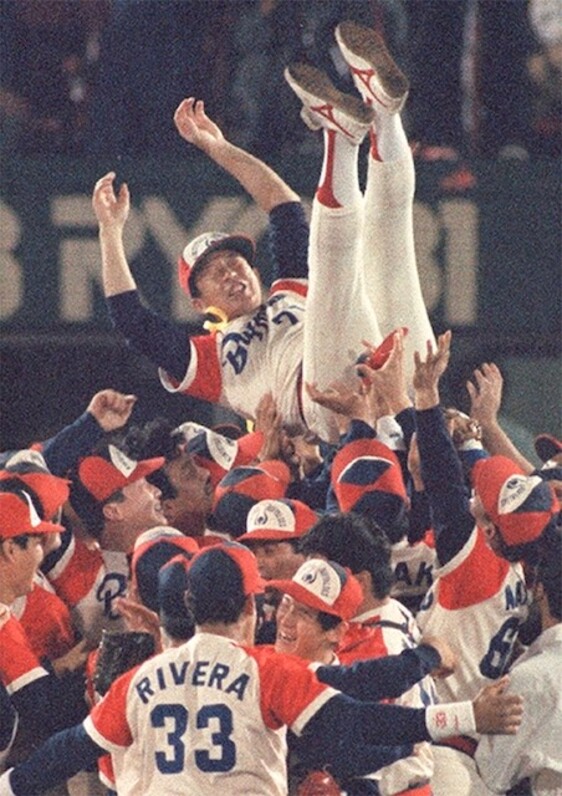 【おまけDVD付】〈新品未使用〉大阪近鉄バファローズ伝説の野武士軍団 おまけDVD付】〈新品未使用〉大阪近鉄バファローズ伝説の野武士軍団