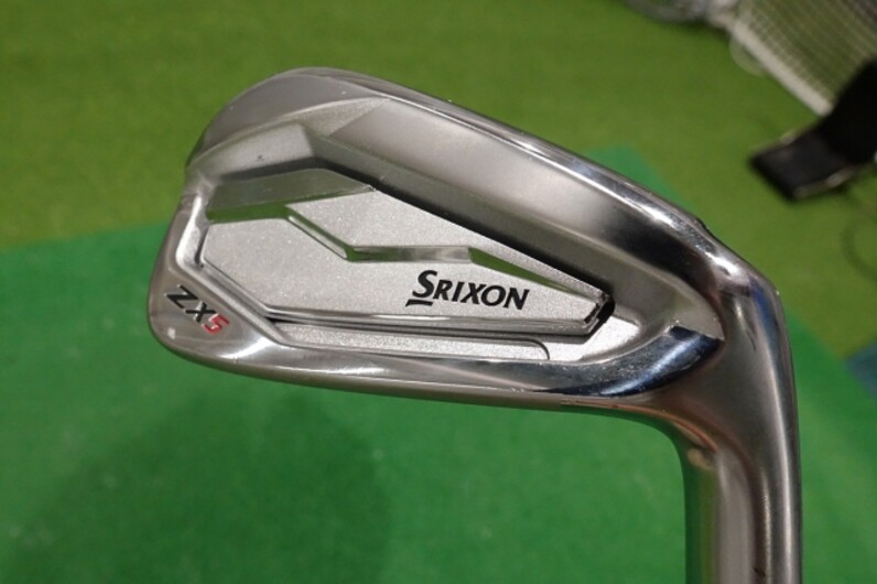 曲がらない男も使う“ちょい飛び”モデル「スリクソン ZX5