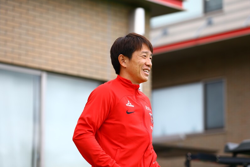 浦和レッズ 宇賀神友弥 サイン入り PUMA スパイク 浦和レッズ 宇賀神友弥 サイン入り PUMA スパイク - メルカリ