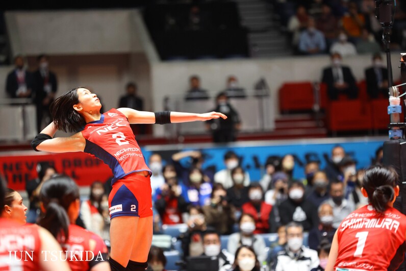 大逆転での優勝！6年ぶり7回目のVリーグ優勝を決めたNECレッド