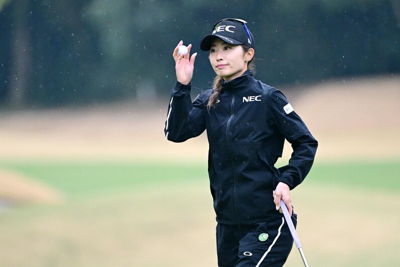 エポック ワン【安田祐香】雨中のプレーオフを制して今季初優勝（25.4.13） 女子ゴルフ・安田祐香、雨中のプレーオフ制し通算2勝目 「今度
