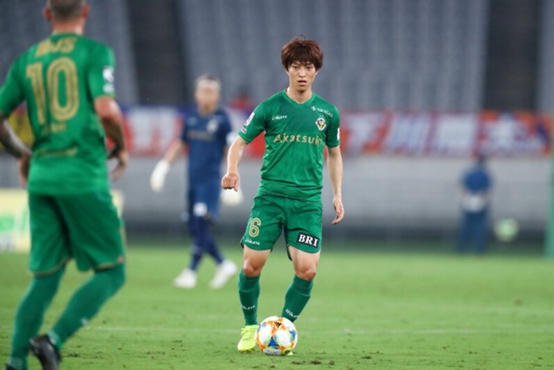 東京ヴェルディ 2020年 3rdユニフォーム 井上潮音 20番 井上潮音選手 Jリーグ通算100試合出場達成記念グッズ 受注販売の