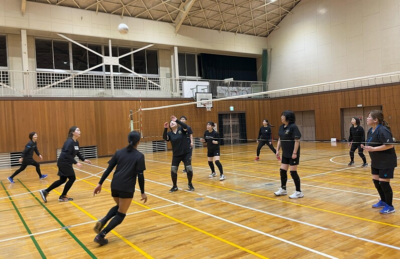 ママさんバレーボール】白いボールを追いかけて⑨岡山編 監督