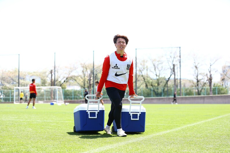浦和レッズ 38 前田直輝選手 1/5アクリルスタンド 浦和レッズオフィシャル on X: 