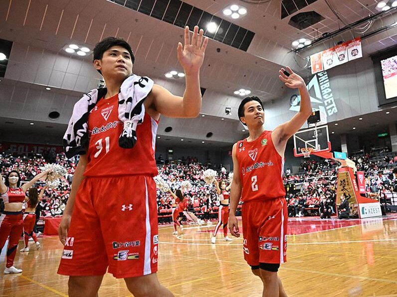 最大50％オフ！ 千葉ジェッツ 富樫勇樹選手 UAナンバーTシャツ Lサイズ